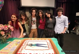Victoria Justice On Set Of Victorious Surprise Birthday party-10-560x385