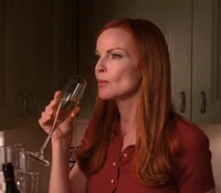 Bree Alcohol 5x05