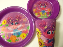 Jay franco 2011 sesame street crayon abby flower tablesetting