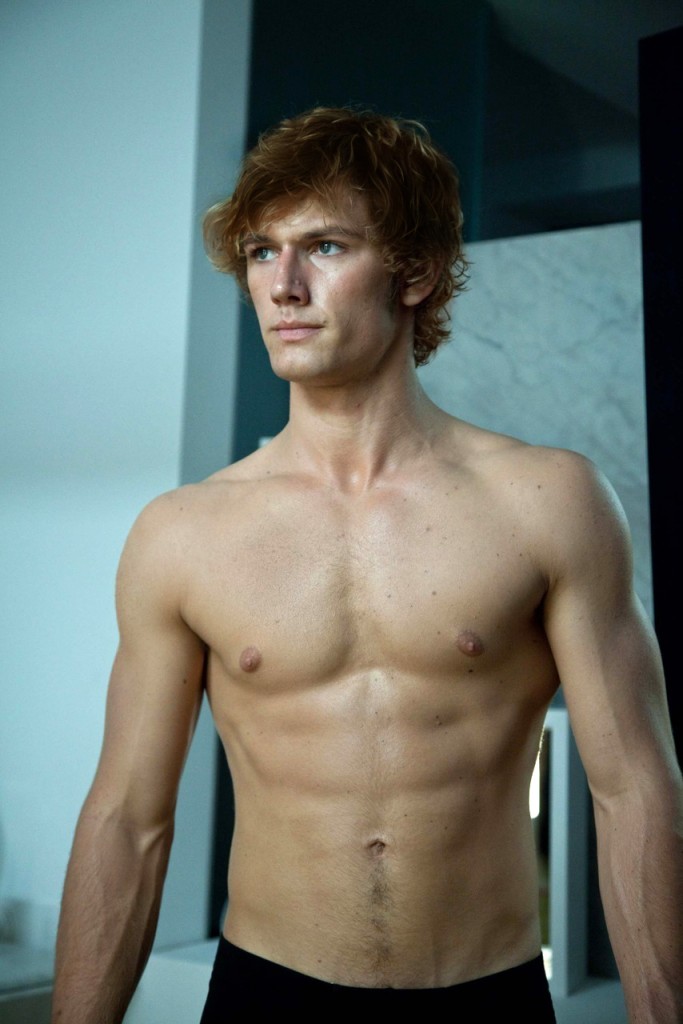 Alex Pettyfer as Finnick!!!