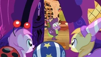 Spike startled S2E4
