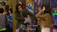 Tumblr m6drdgKGVq1ql6w77o4 250