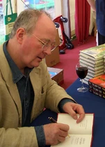 160px-Philip Pullman 2005-04-16