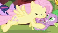 Fluttershy swoops in S01E01