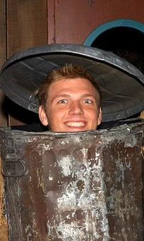 Nick Carter Oscar's trash can