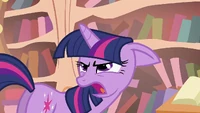 Twilight "somepony does something" S2E02
