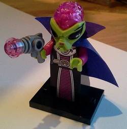 AlienOverlordGirlThing