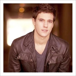 Drew-roy-677