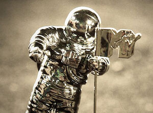 Mtv vma moon man