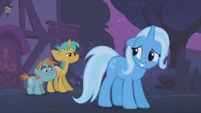 Trixie "piece of cake" S01E06