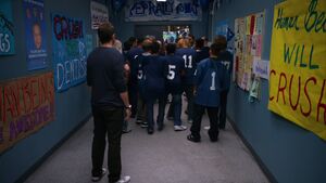 1x06-Jeff Troy pep rally