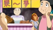 Komatsu eating Moaimo