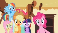 Rainbow Dash oh this isn't good S2E10