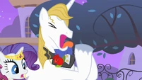 Prince Blueblood hates apples S1E26
