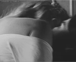 Tumblr mcukidnhJA1qbmp7lo4 250