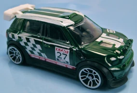 12 mini Countryman Rally 2013 HW Stunt