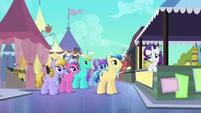 Rarity awkward moment again S3E2