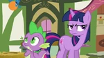 Orangebird flies by S3E3