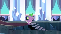 Spike scared S3E2