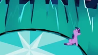 Twilight 'And when I saw what was going on outside I' S3E2