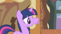 Rectangle mouth S01E25
