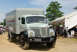 Reluisant - BERLIET-camion