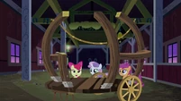 CMC looking at the float frame S3E04