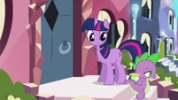 Spike heading down the stairs S3E1