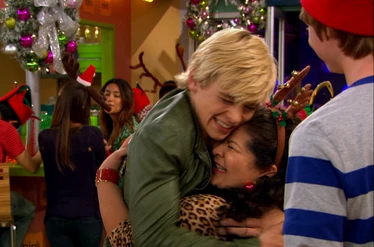Trishaustinhug