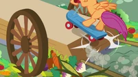 Scootaloo on the cart S3E6