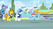 Rainbow and Lightning catches up with Cloudchaser S3E07