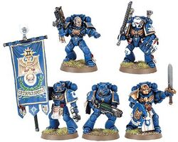 Space-marine-command-squad