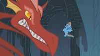 Dragon growls at Rainbow Dash S01E07