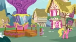 Spike hits a pole S3E9