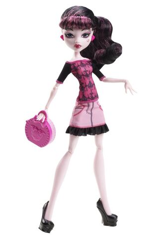 Plik:Draculaura SCOF doll.jpg