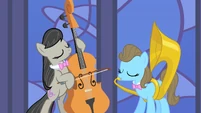 Octavia and Beauty Brass S01E26
