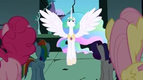 The return of Princess Celestia S1E2