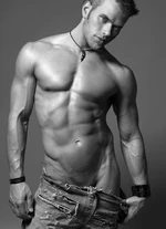 Hot-Kellan-kellan-lutz-14946808-435-600