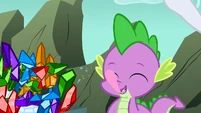 Spike licking his tongue up S01E19