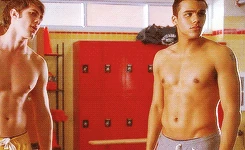 JyderNaked.gif (723 KB) JyderNaked