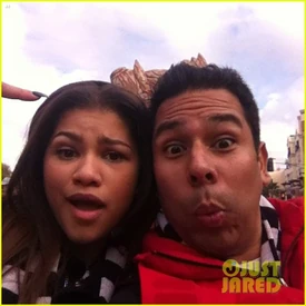 Zendaya-coleman-Rolercoaster