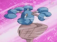 EP168 Hitmontop preparándose para triplepatada