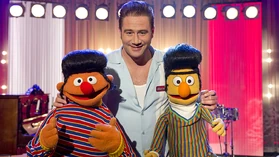 Sesamstrasse-Ernie&BertSongs-DickBrave-DavonKriegIchNieGenug-(2013-02-18)