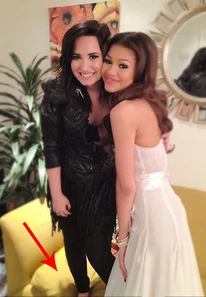 Zendaya-coleman-and-demi-lovato-at-DWTS