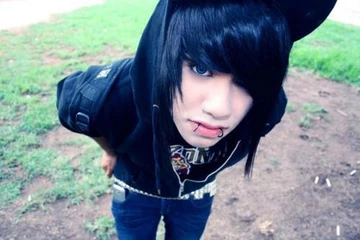Tumblr m4t82yPJnX1rvj842o1 500