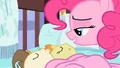 Pinkie Pie sleep tight S2E13.png