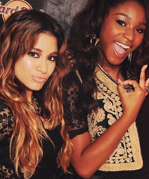 Tumblr mqku5oTEvs1qeko5wo1 500