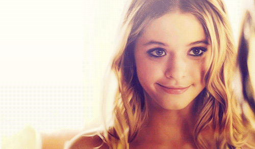 http://images2.wikia.nocookie.net/__cb20130901194154/degrassi/images/9/91/Ali_dilaurentis.gif