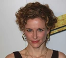 Leslie Hope