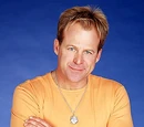 Scott Baldwin (Kin Shriner)